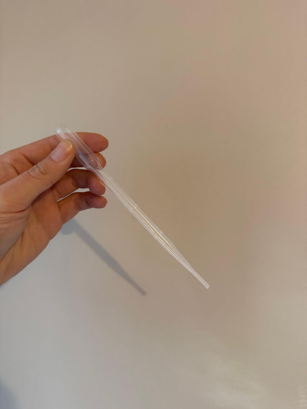 Plastic pipette nutrient dropper
